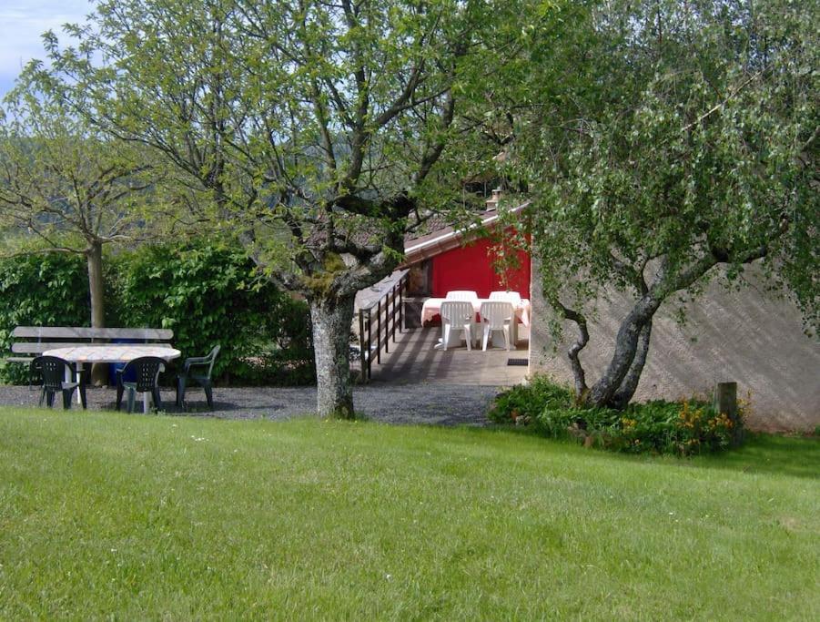 Gite Les 3 Coquelicots Coublanc  Exteriör bild